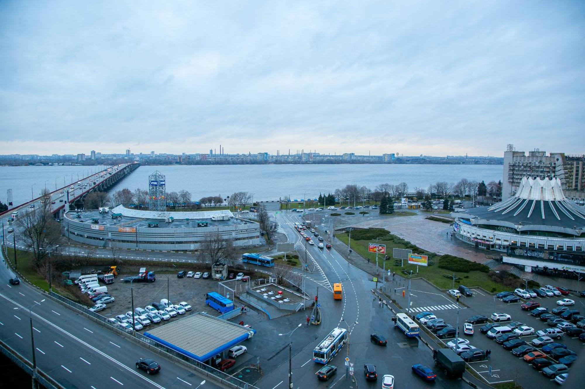 Doba In Ua Most-Sity Apartments Днепър Екстериор снимка